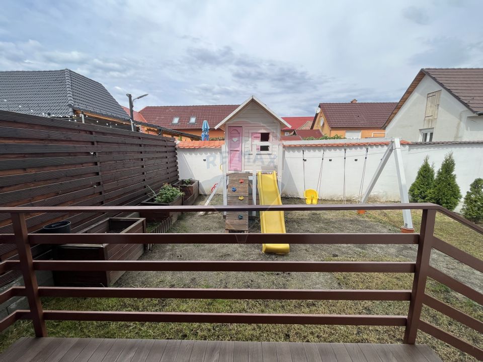 4 room House / Villa for sale