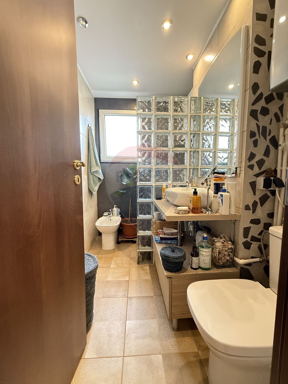 Apartament 3 camere  Aparatorii Patriei Berceni