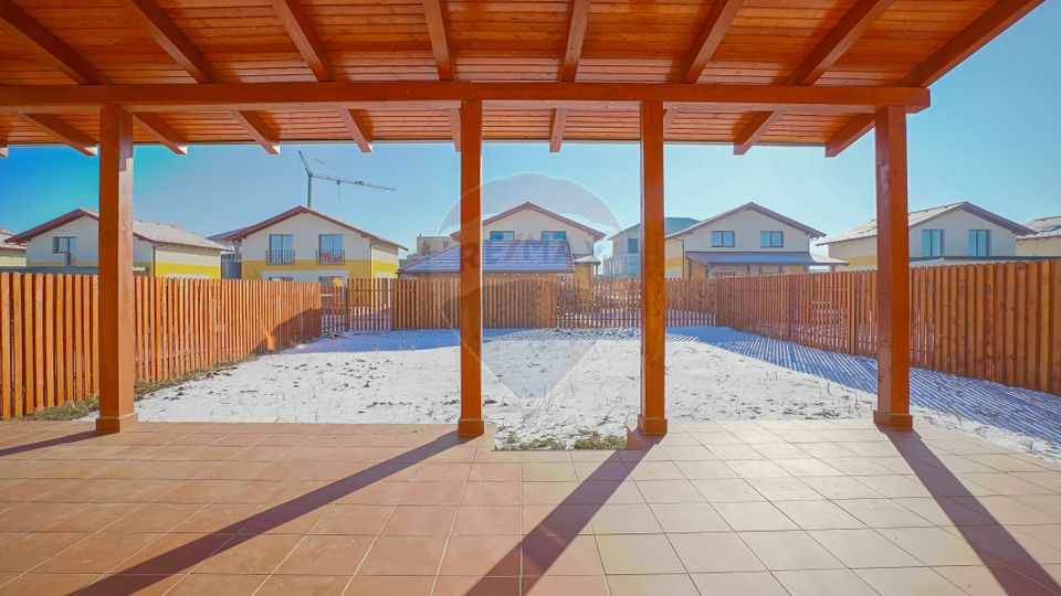 REZERVATA! Vilă nouă, cu 4 camere si teren de 500mp, în Cristian