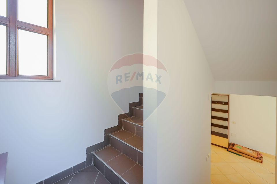 5 room House / Villa for rent, Dealuri Oradea area