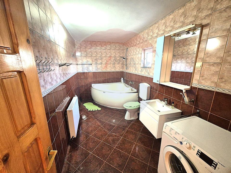 6 room House / Villa for sale, Serbanesti area