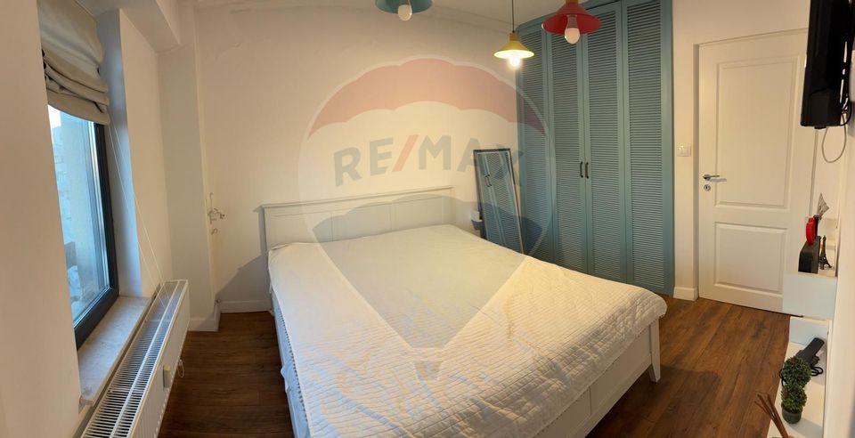 Apartament cu 4 camere de vânzare în zona Central