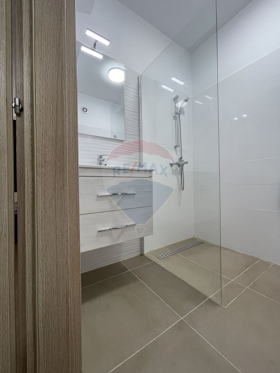 Penthouse cu terasa unica de 125 mp, Pipera Pod - Meridian