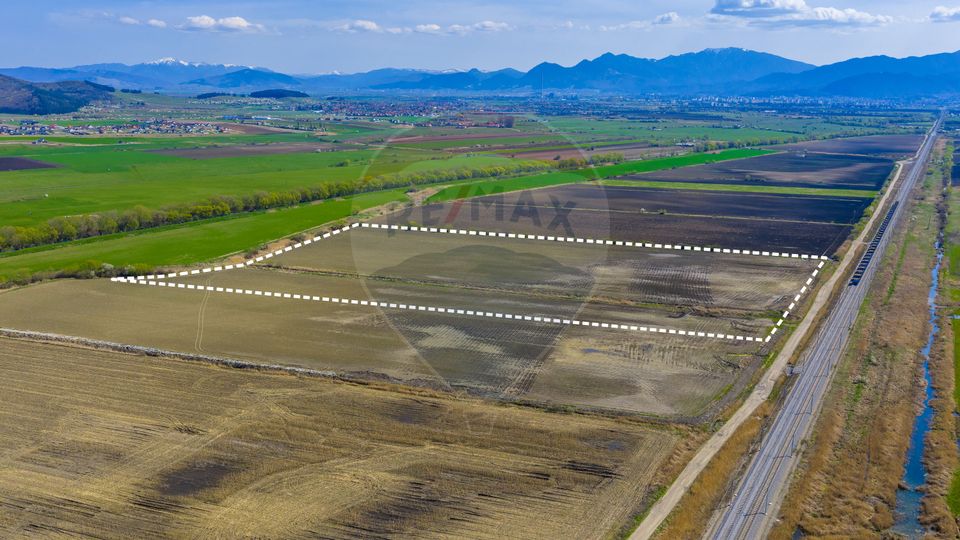 Land 92,000sqm Bod / Strada Garii