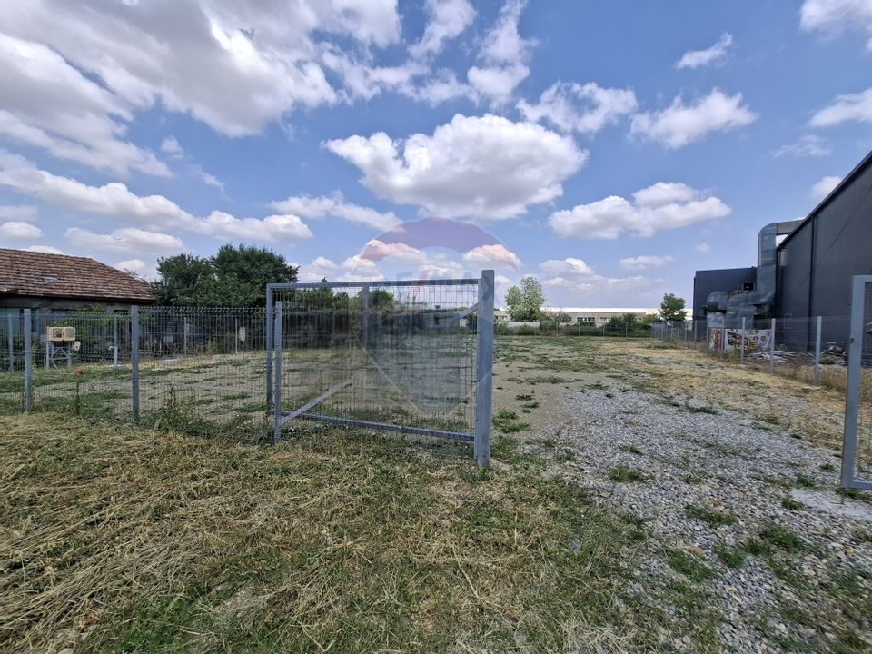 Teren logistic 907 mp de închiriat/ Aurel Vlaicu