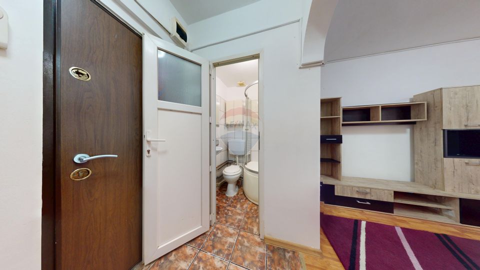 Garsonieră mobilată și utilată - ideală pentru locuit sau investiție