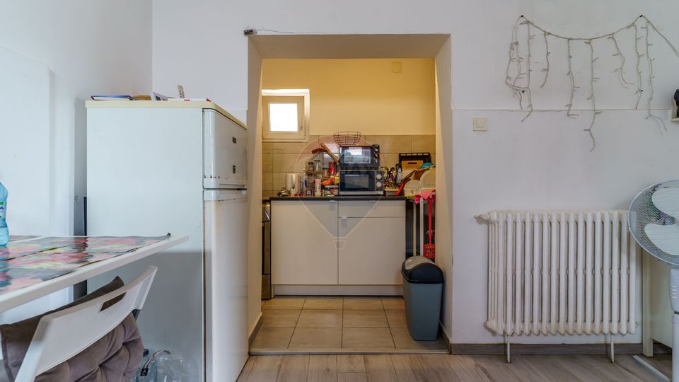 Casă lângă Campusul Hașdeu/UMF- Ideală pentru locuințǎ sau investiție!