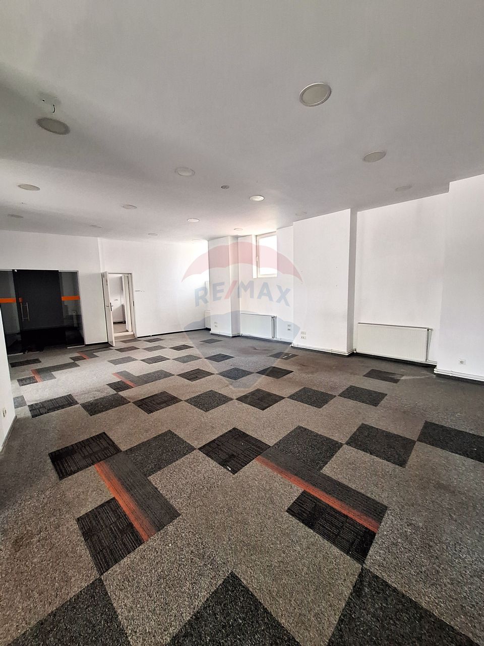 Spațiu comercial de închiriat bd Unirii Nord