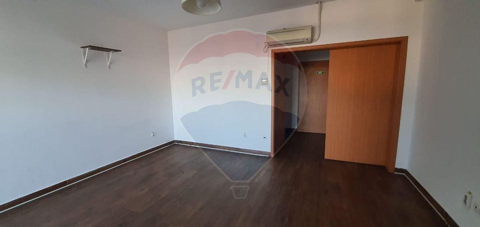 55sq.m Office Space for rent, Bistrita Lac area