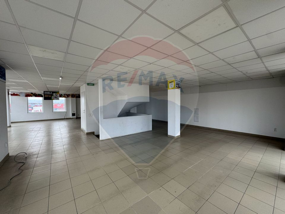 250sq.m Commercial Space for rent, Central area