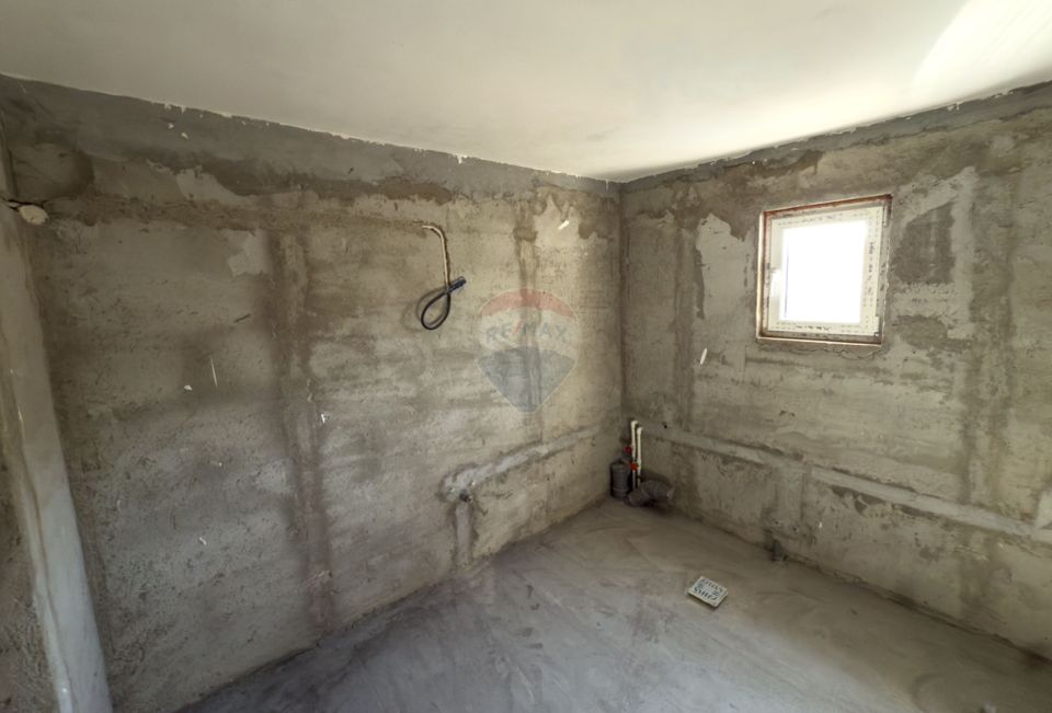 8 room House / Villa for sale, Central area