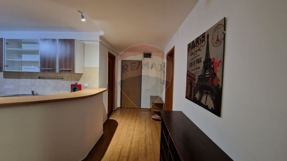 Apartament cu 3 camere de închiriat pe Calea Calarasilor