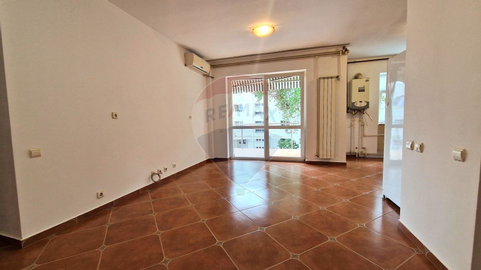 3-room apartment for sale in the Ozana area close to the metro