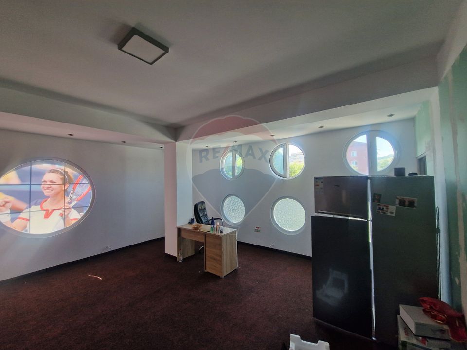 552sq.m Commercial Space for sale, Darmanesti area