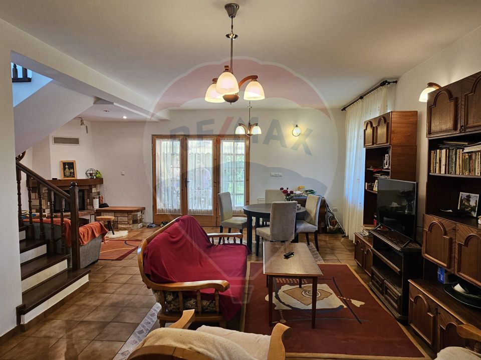 6 room House / Villa for sale