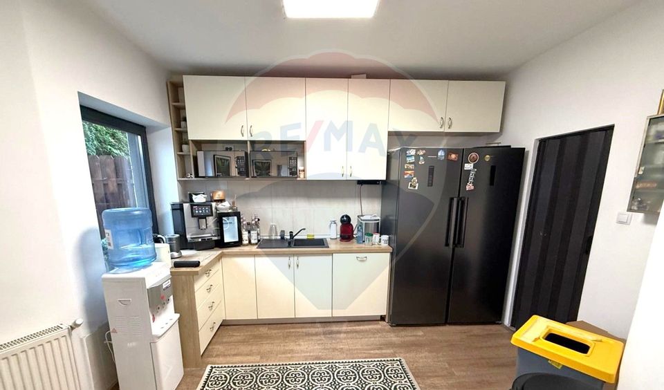 800sq.m Office Space for rent, Europa area