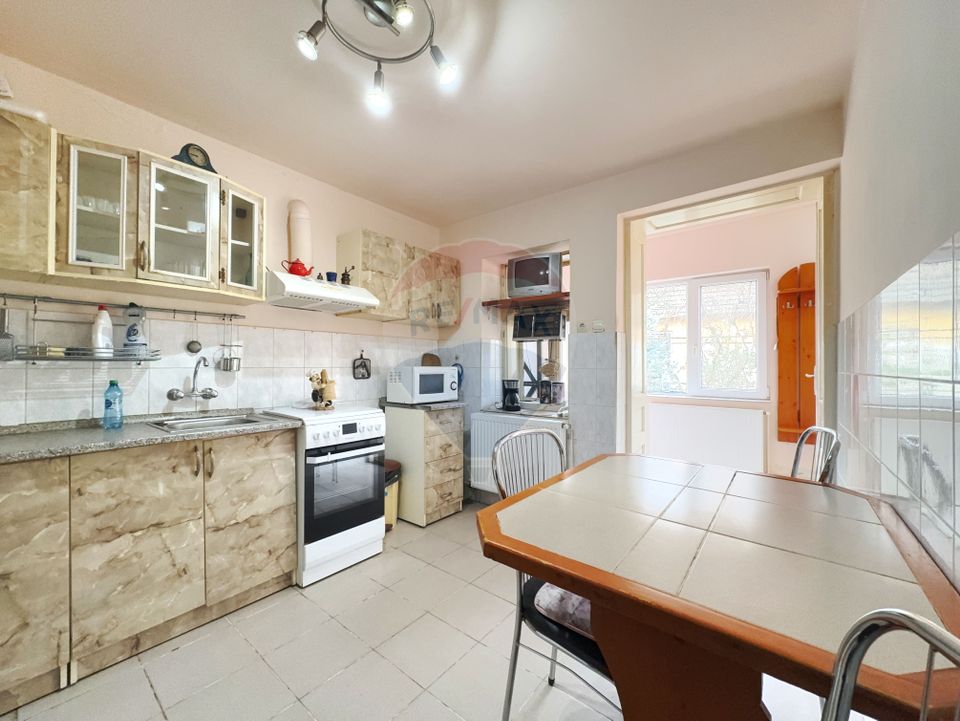 Teren generos cu o casă locuibilă în Timișoara, cartier Freidorf