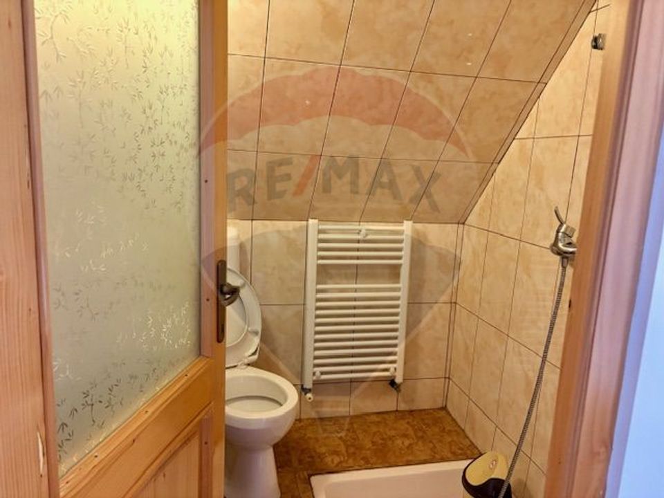 6 room House / Villa for sale