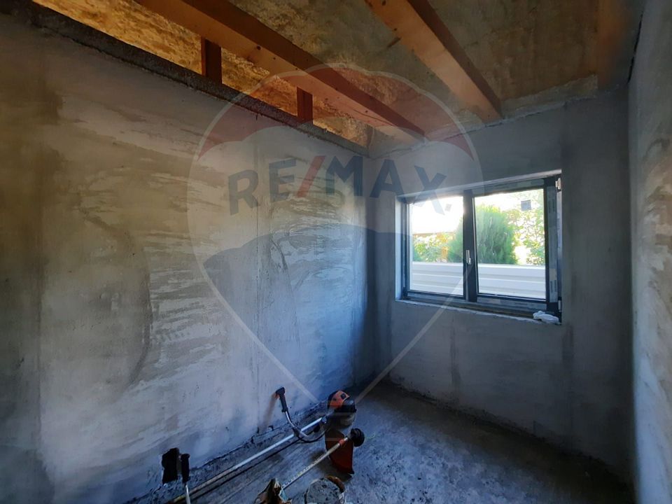 Casă la gri Unirea / Odobesti.