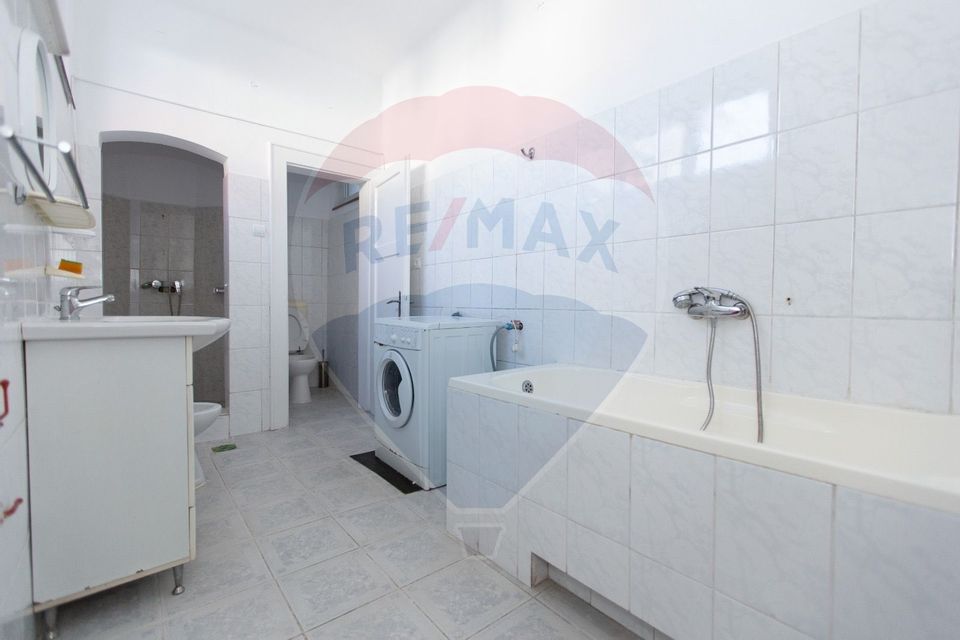 6 room House / Villa for sale, Central area