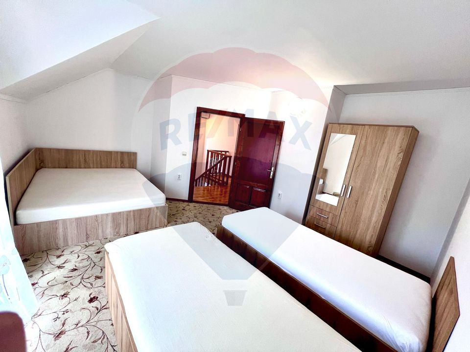 Casă / Vilă cu 7 camere de închiriat în zona Oncea