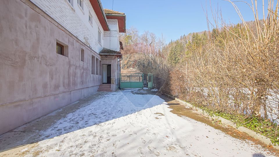 Apartament la casă cu curte proprie | Timișu de Jos | Comision 0