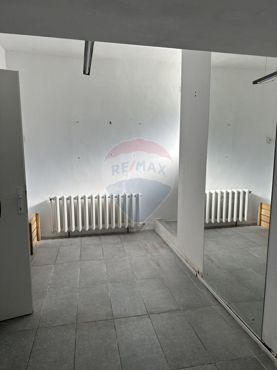 214sq.m Commercial Space for sale, Central area