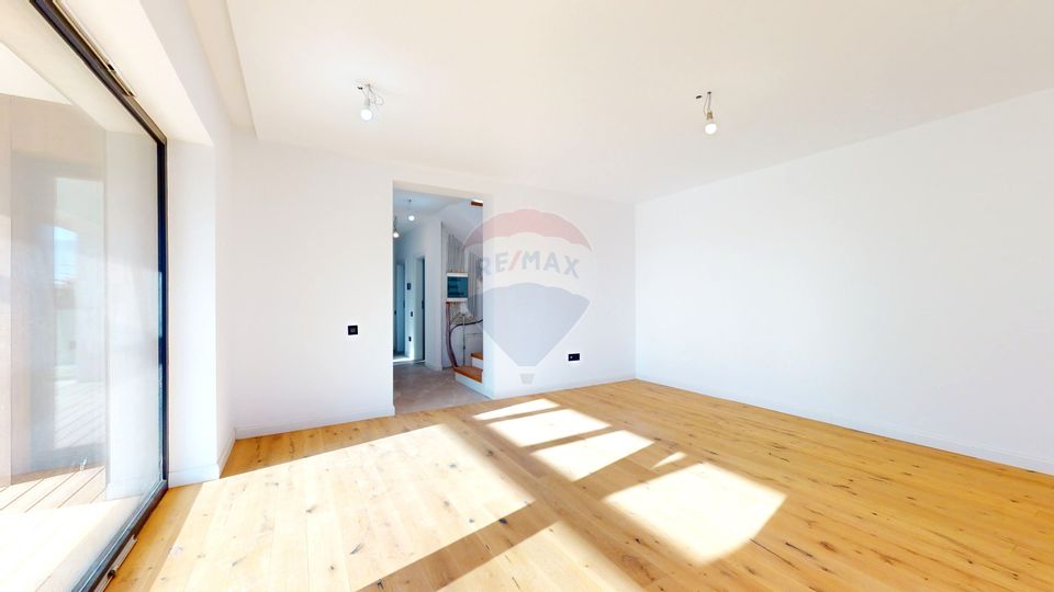 Eficiență Energetică A+ | Cristian | Finisaje Premium | Curte Modernă