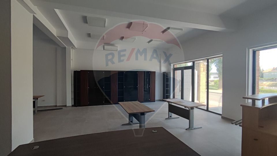 Spațiu comercial 93 mp de vanzare Ultracentral Promenada Crisului