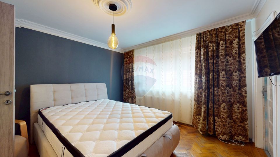 Casă / Vilă cu 9 camere de vânzare în zona Valea Cerbului comision 0%