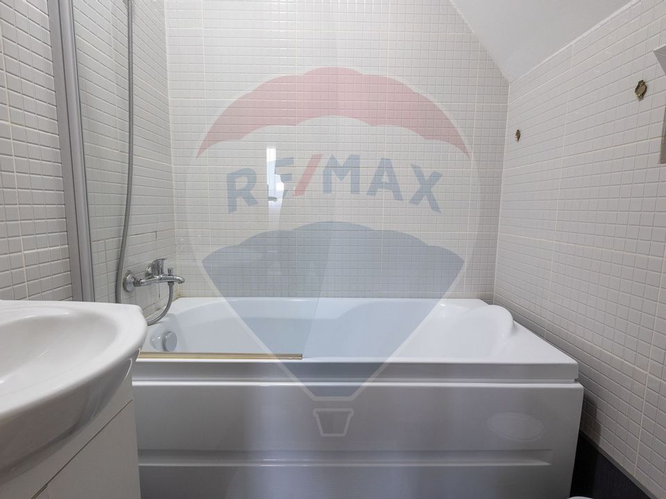 9 room Hotel / Pension for sale, Aurel Vlaicu area