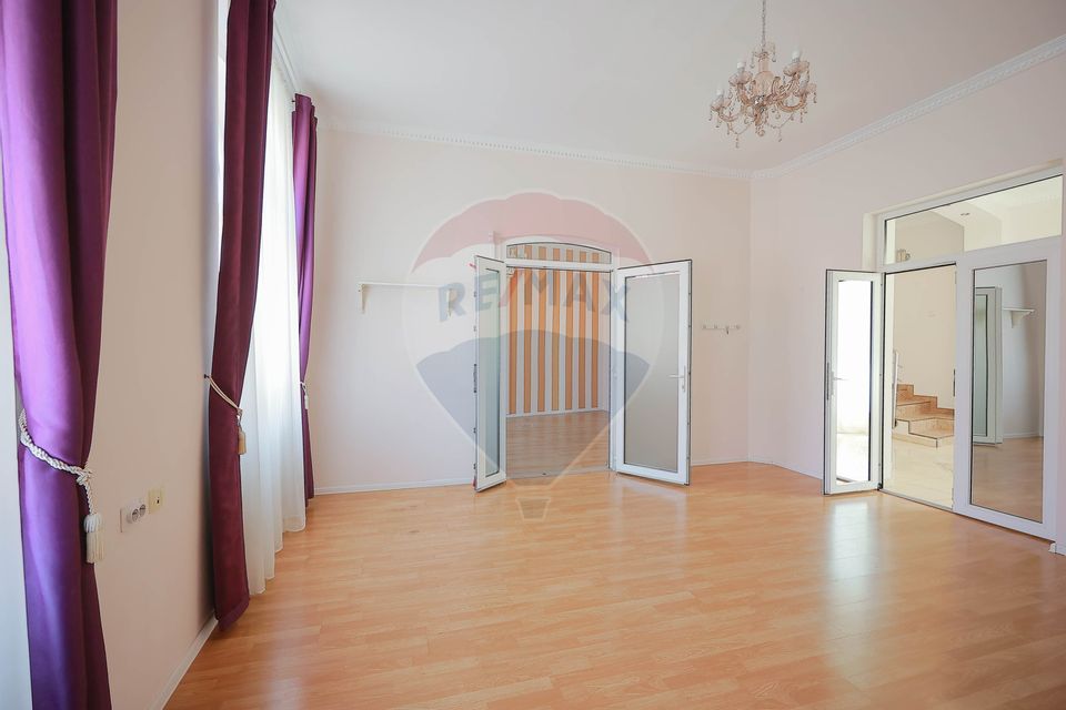 Spațiu comercial de 146 mp, Ultracentral, de Închiriat