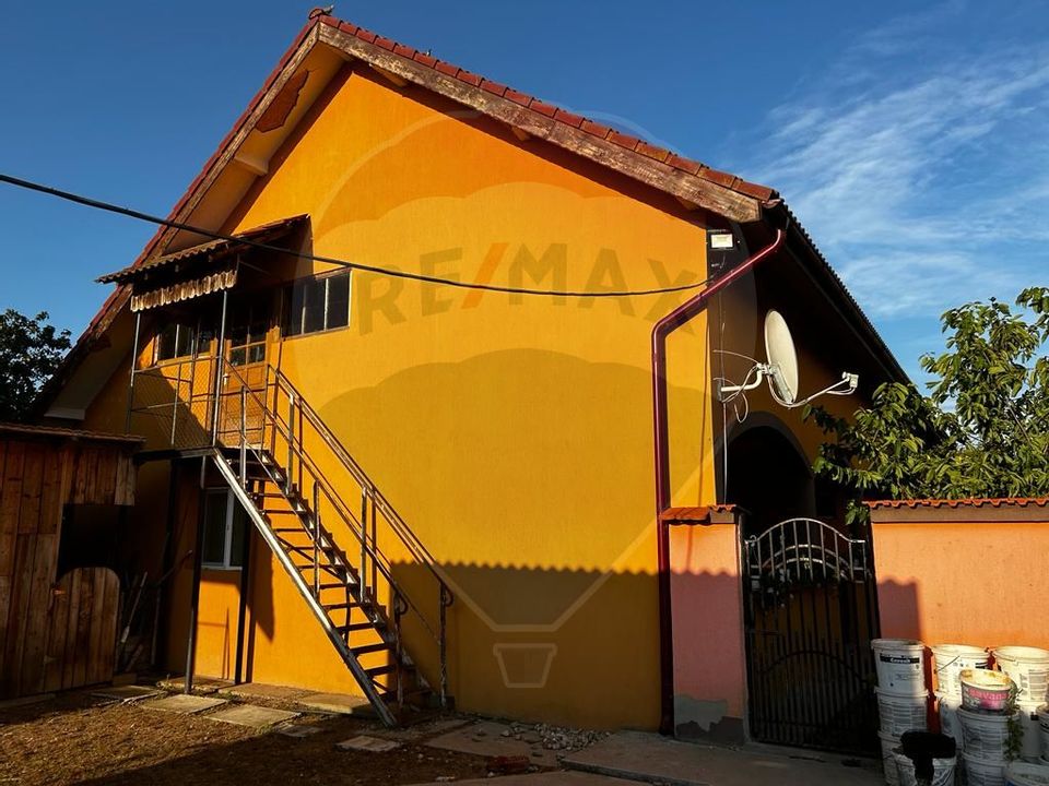 5 room House / Villa for sale