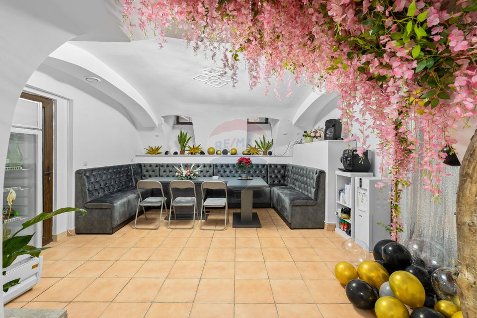 120sq.m Commercial Space for sale, Central area