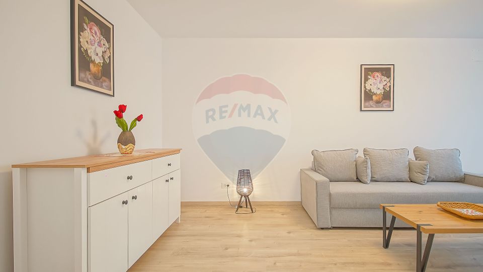 2 room Apartment for rent, Tractorul area