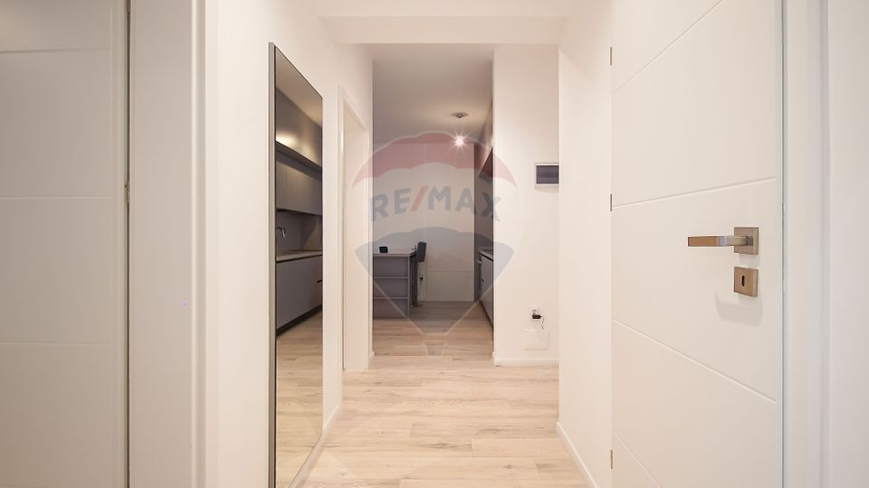 3 room Apartment for rent, Tractorul area