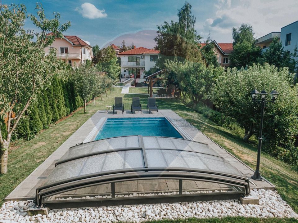 Ready to Move Family Home with Heated Pool – Gheorghe Doja Street, Ora