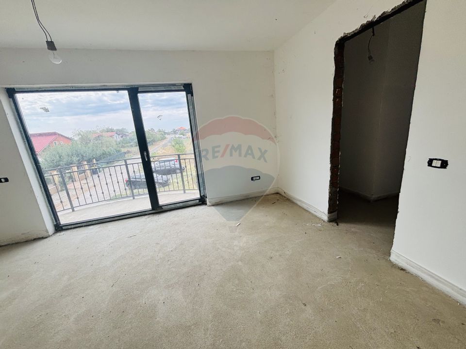 8 room House / Villa for sale