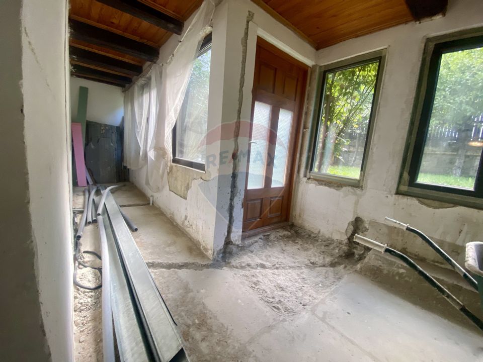 Vilă cu farmec istoric în Bușteni, pensiune sau locuință de vacanță!