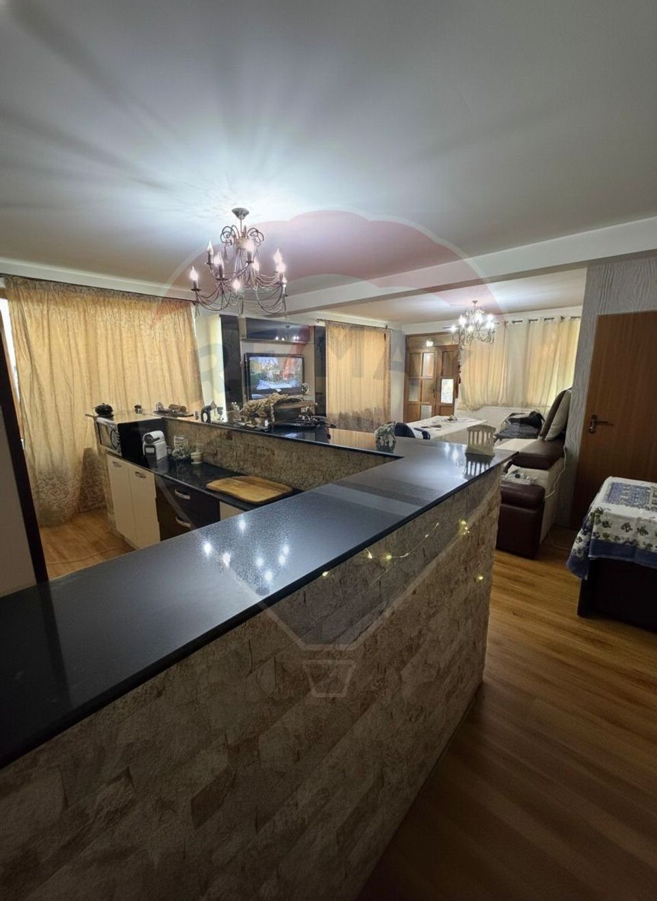 Casă / Vilă cu 5 camere de vânzare în zona Dorobantul