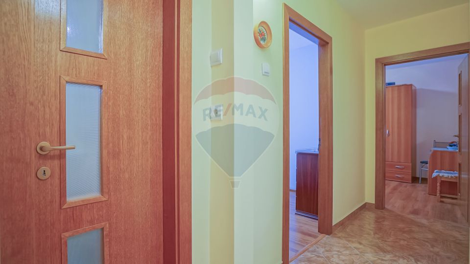 REZERVAT ! Apartament cu 3 camere de vânzare în zona Judetean