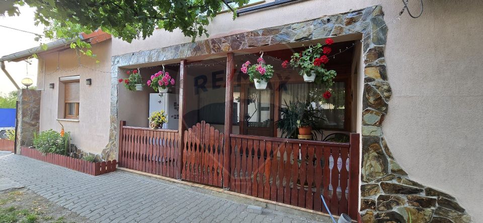 6 room House / Villa for sale