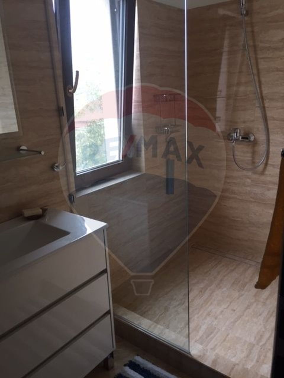 2 room Apartment for rent, Polona area