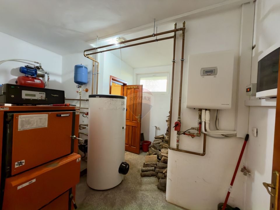 Casă / Vilă 8 camare cartier Beverly Hills Sanmartin