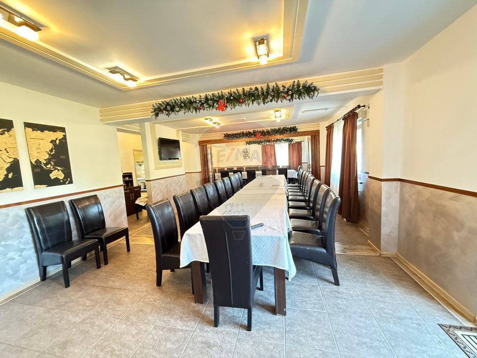 Pensiune cu 14 camere de vânzare Bucovina lângă pârtia Pojorata Malini