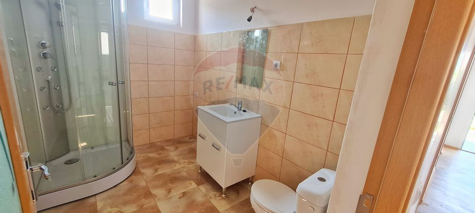 4 room House / Villa for sale