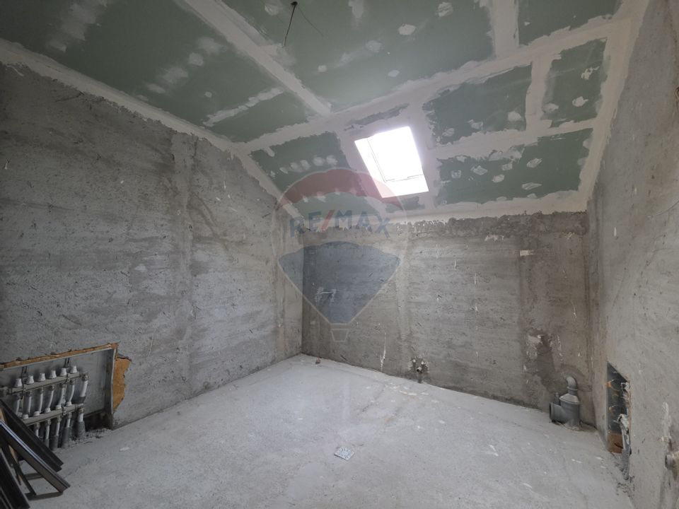 6 room House / Villa for sale, Izvoare area