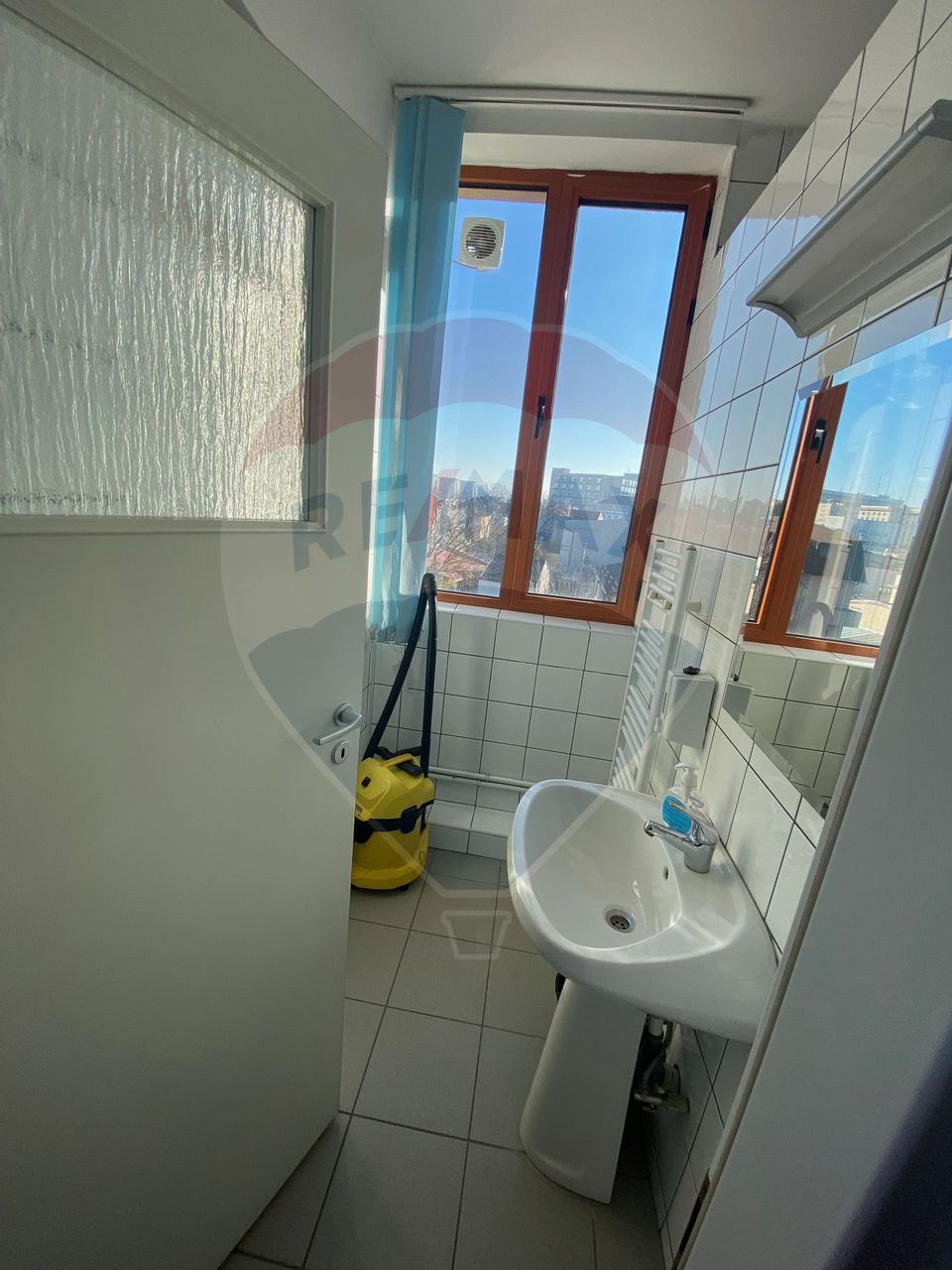 Spațiu de birouri de 215 mp de închiriat în zona Calea Plevnei