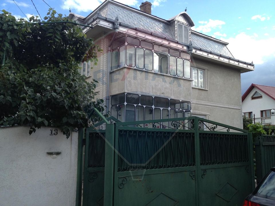 Casa / Vila cu 7 camere de vanzare in zona Centrala Aleea Grivitei