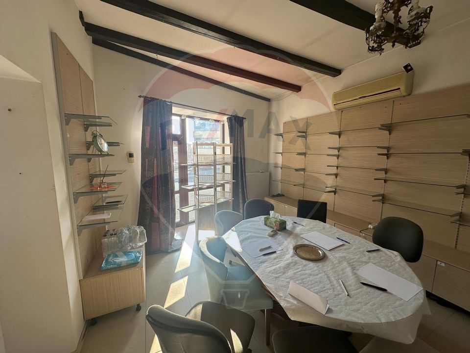 Spațiu comercial de inchiriat, zona Sarari